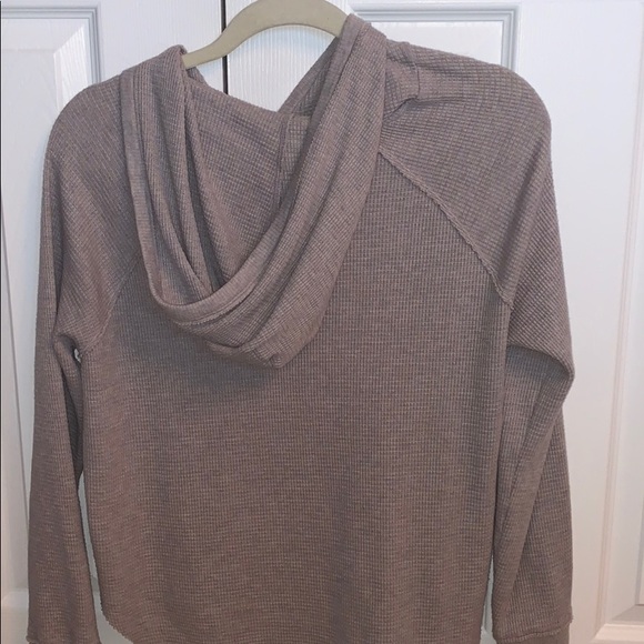 Aritzia Sweatshirt - Picture 3 of 3